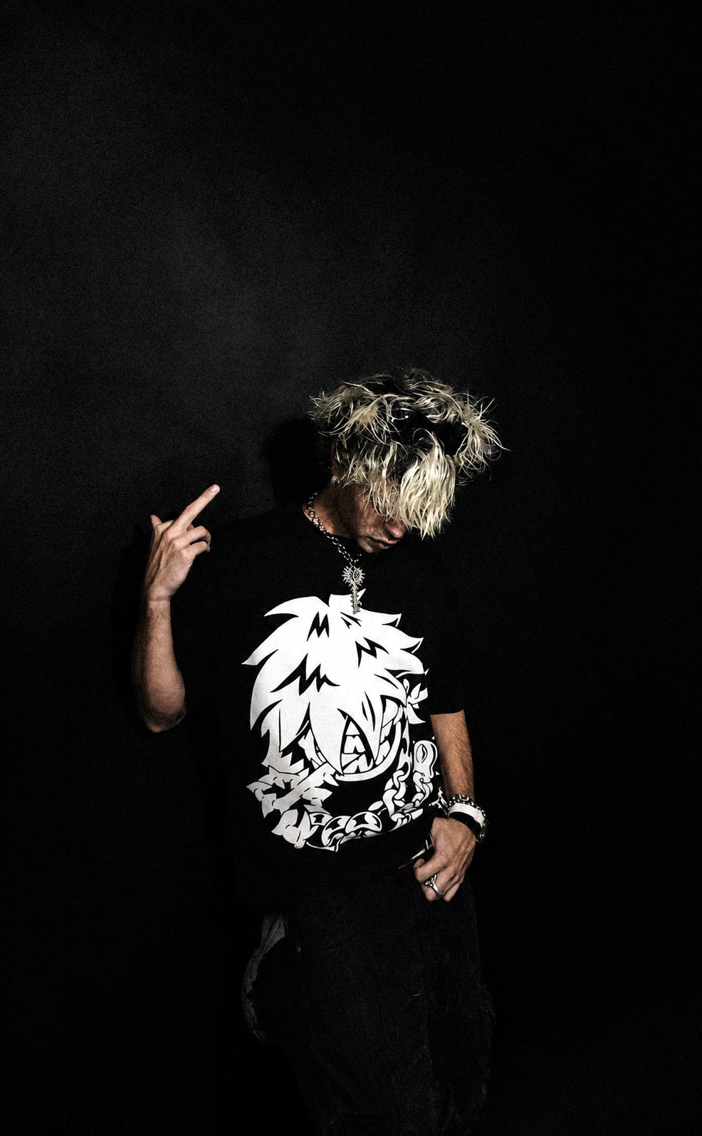 GTK TEE — 4997 indossa la tee